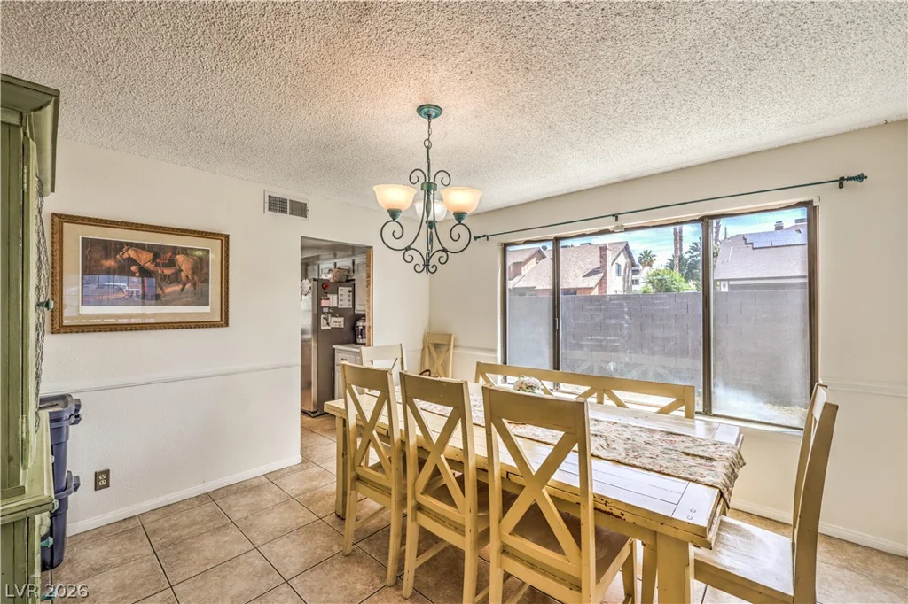 3930 Kamden, Las Vegas, NV 89119