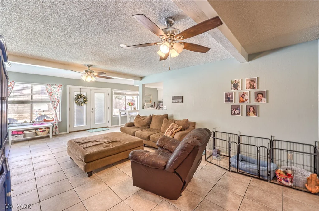 3930 Kamden, Las Vegas, NV 89119