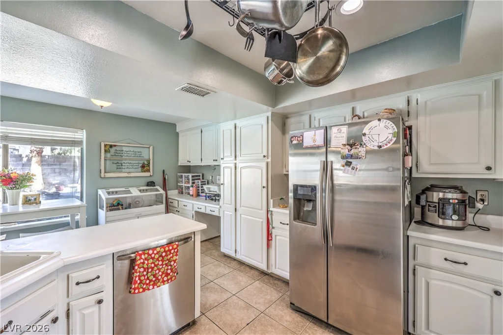 3930 Kamden, Las Vegas, NV 89119