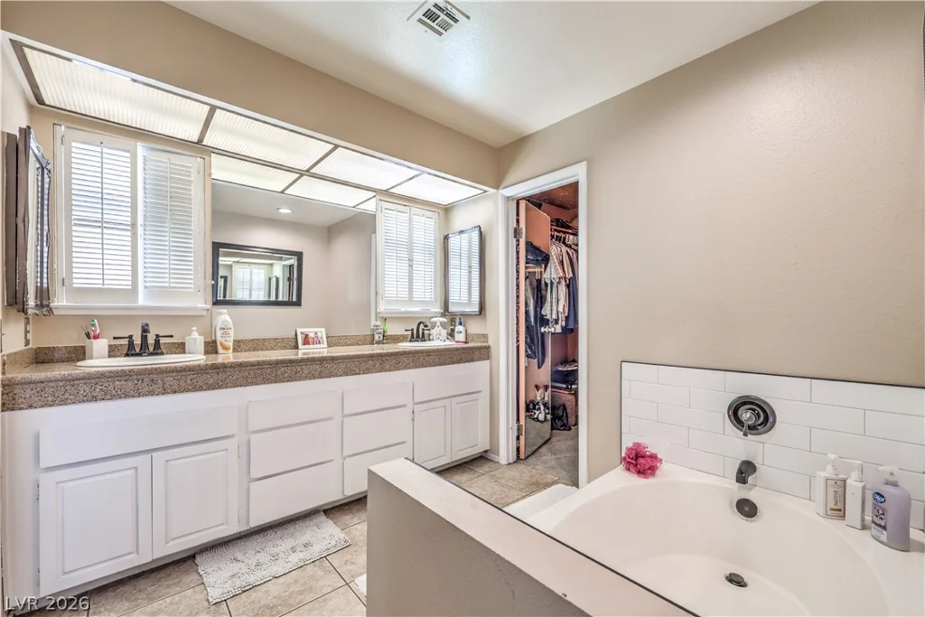 3930 Kamden, Las Vegas, NV 89119