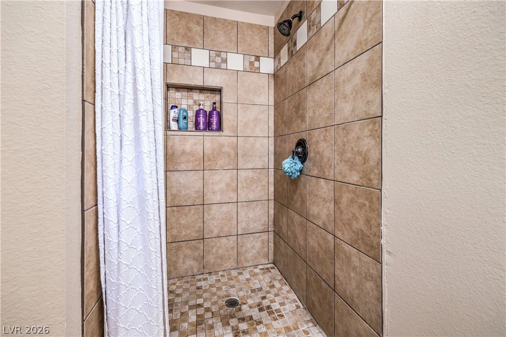 3930 Kamden, Las Vegas, NV 89119