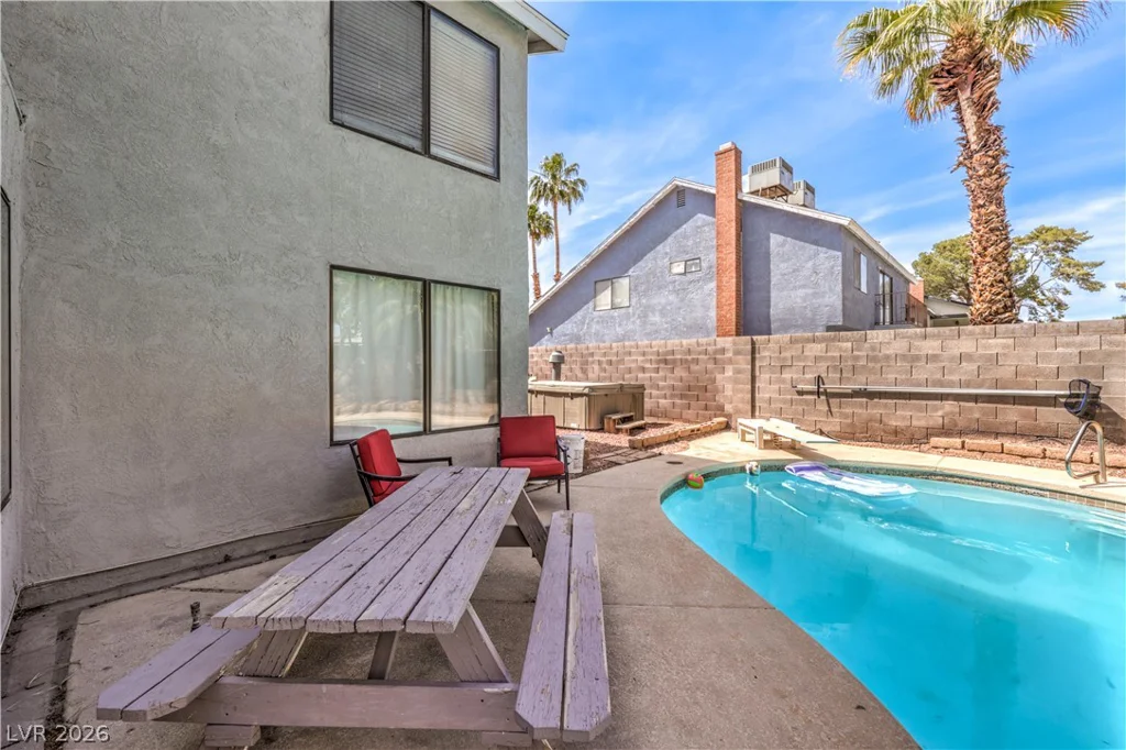 3930 Kamden, Las Vegas, NV 89119