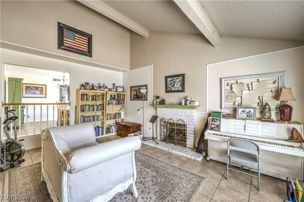 3930 Kamden, Las Vegas, NV 89119