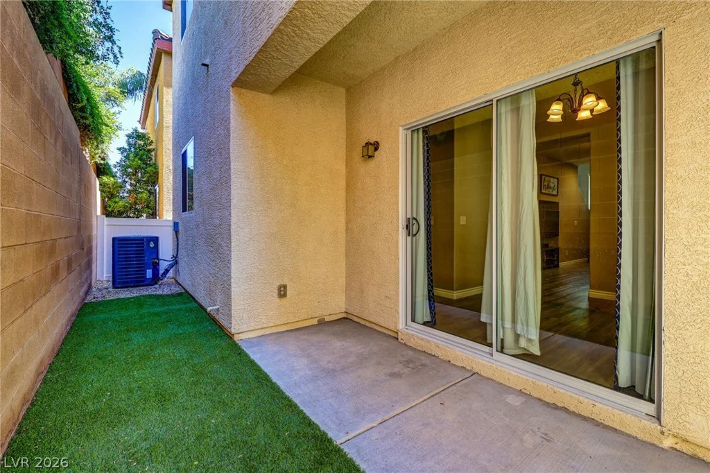 8151 Amy Springs, Las Vegas, NV 89113