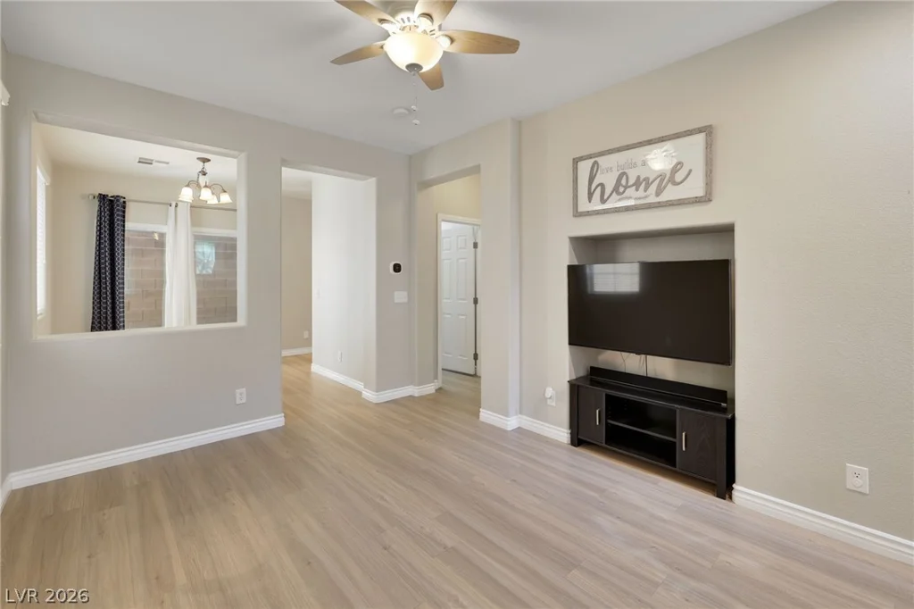 8151 Amy Springs, Las Vegas, NV 89113