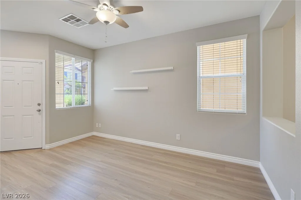 8151 Amy Springs, Las Vegas, NV 89113