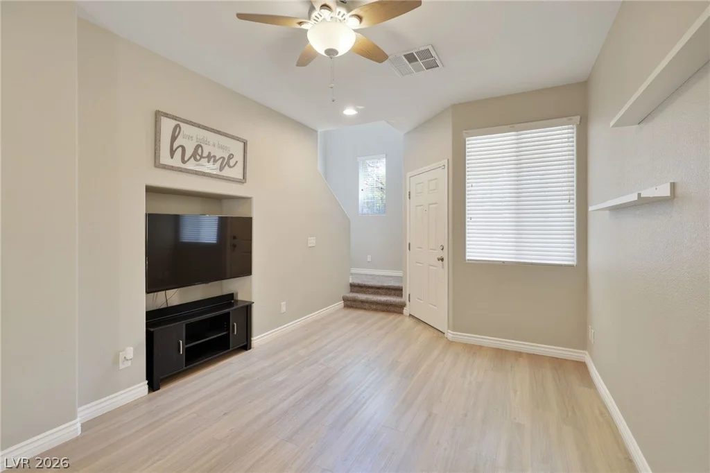 8151 Amy Springs, Las Vegas, NV 89113