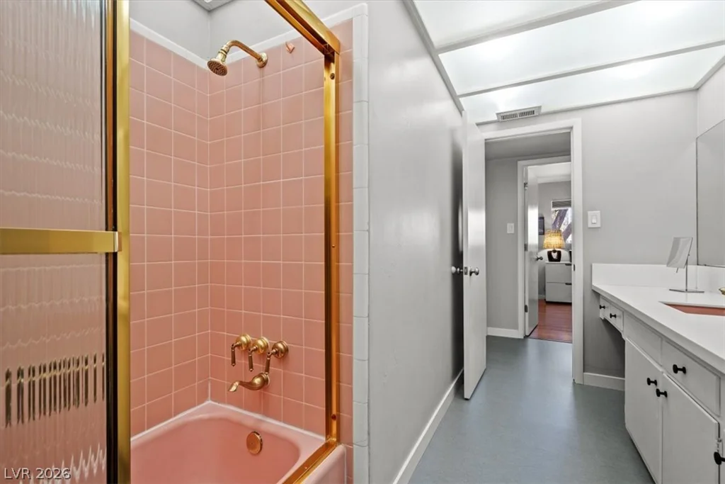 1815 8th, Las Vegas, NV 89104