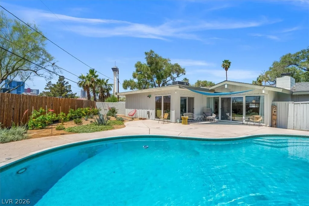 1815 8th, Las Vegas, NV 89104