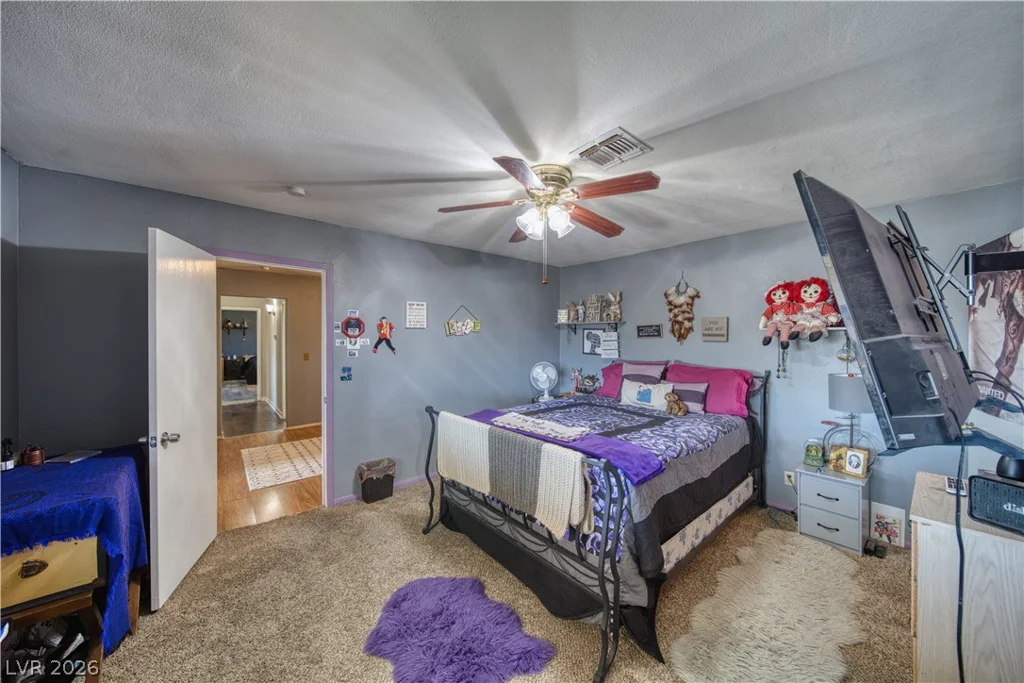2040 Laguna, Pahrump, NV 89048