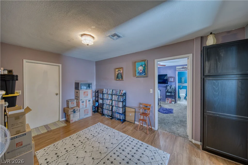 2040 Laguna, Pahrump, NV 89048