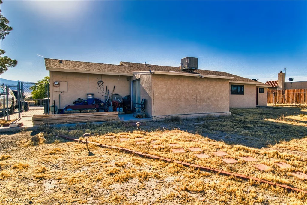 2040 Laguna, Pahrump, NV 89048