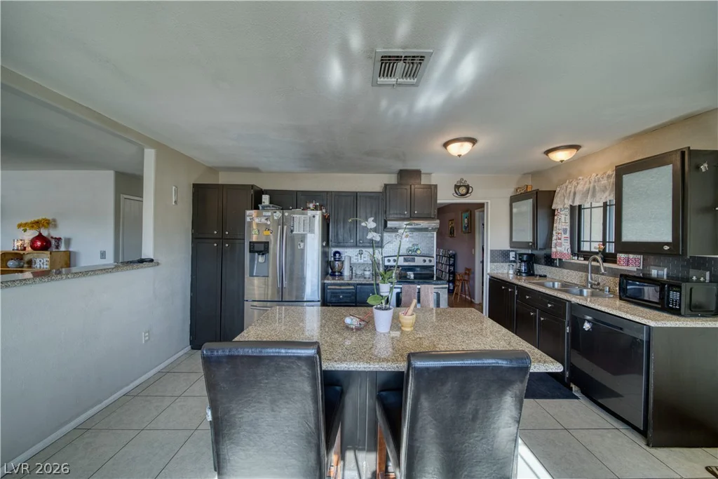 2040 Laguna, Pahrump, NV 89048