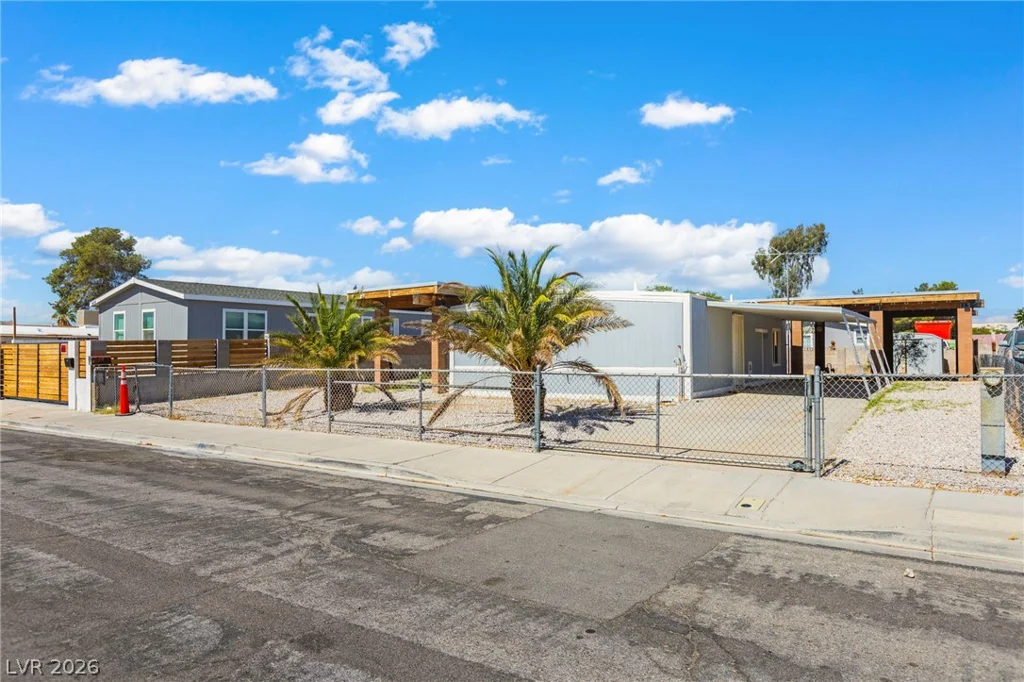 3485 Cactus Springs, Las Vegas, NV 89115