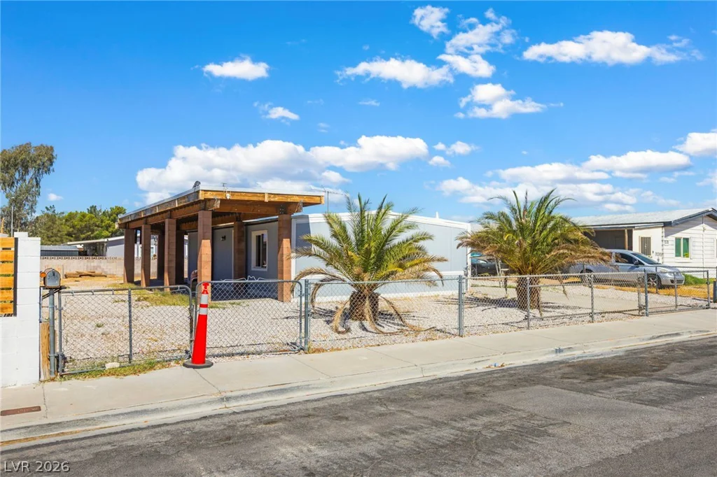 3485 Cactus Springs, Las Vegas, NV 89115
