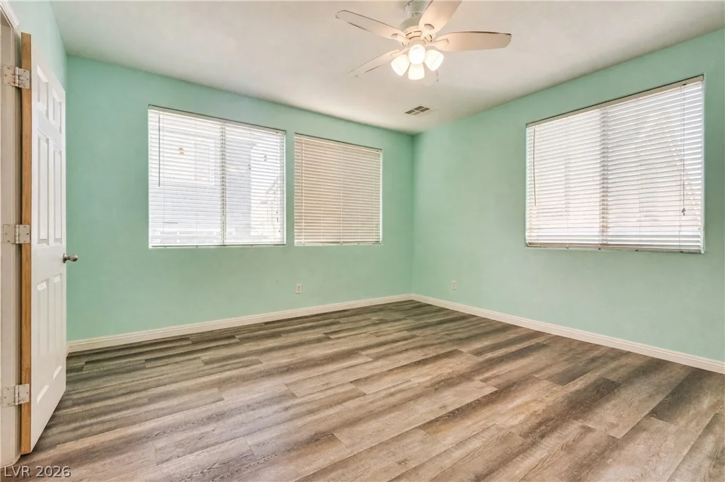 984 Playful Glow, Henderson, NV 89052