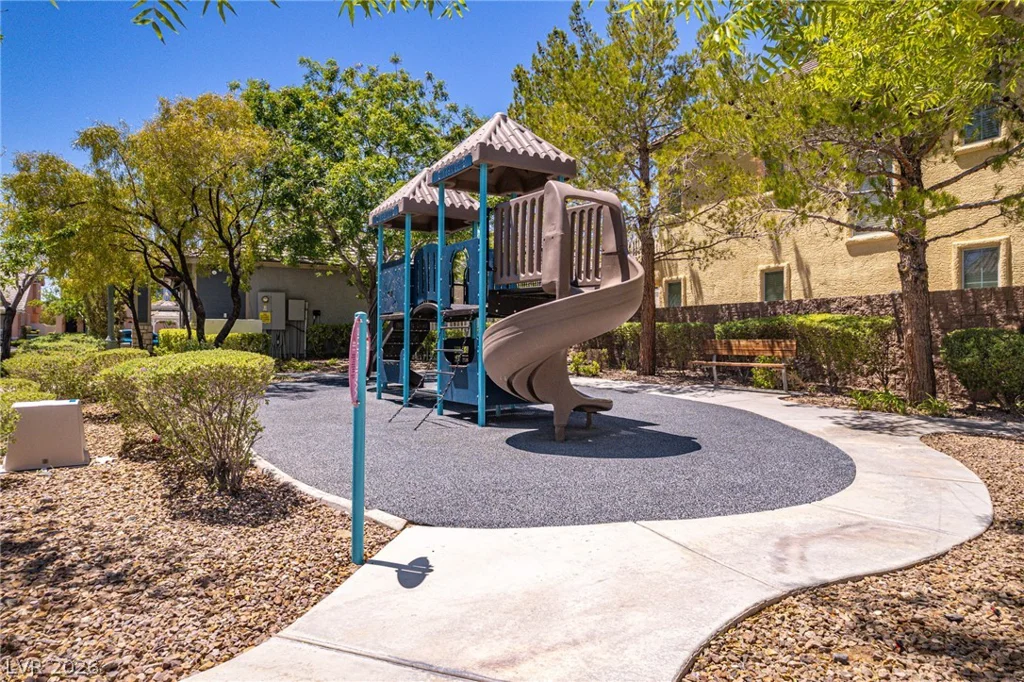 984 Playful Glow, Henderson, NV 89052