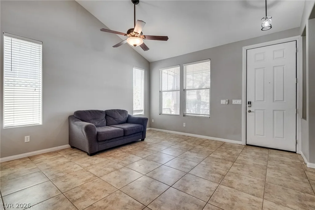 984 Playful Glow, Henderson, NV 89052