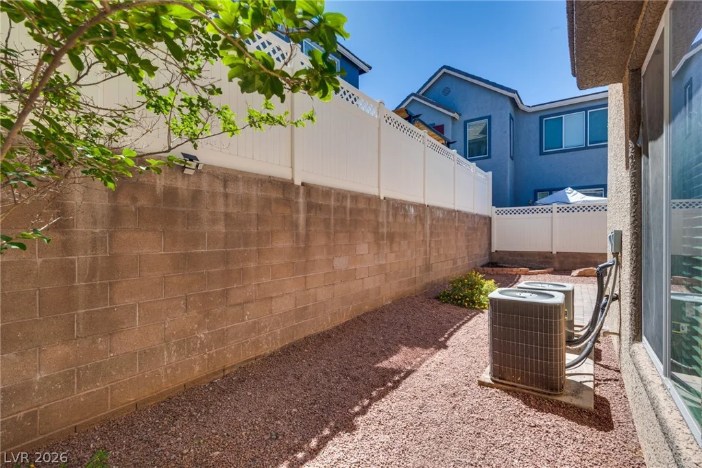 984 Playful Glow, Henderson, NV 89052