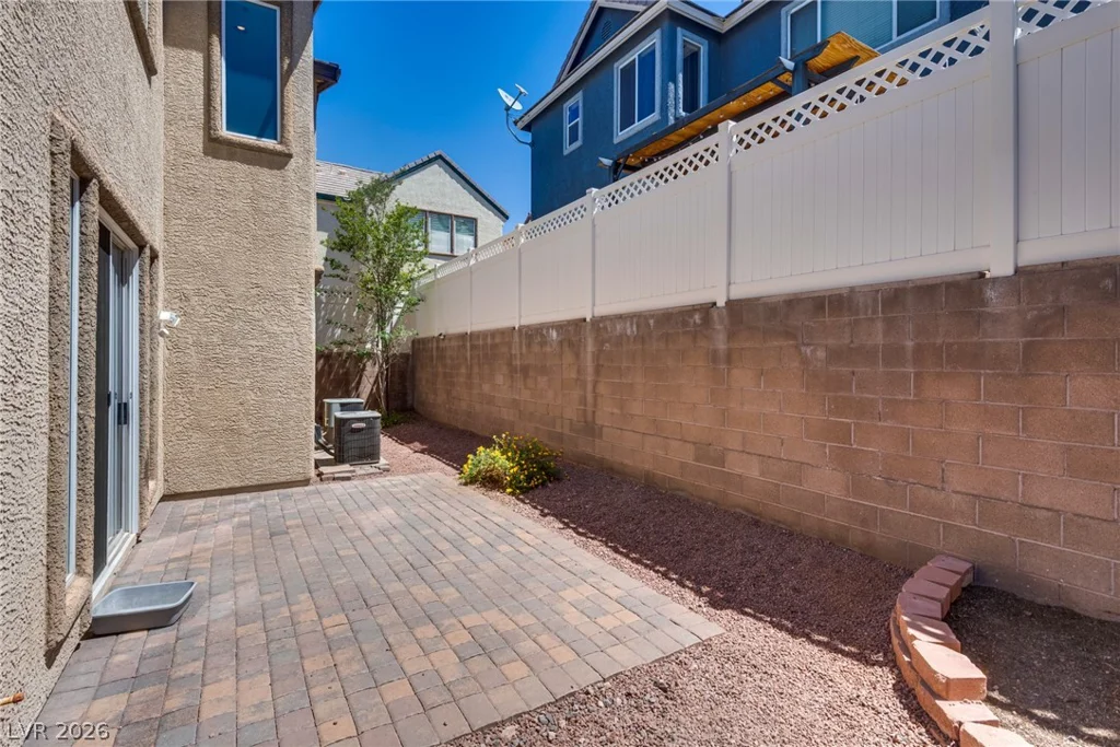 984 Playful Glow, Henderson, NV 89052