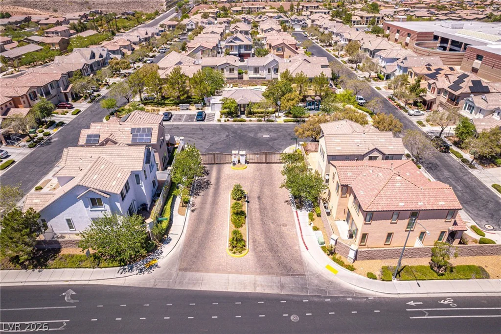 984 Playful Glow, Henderson, NV 89052