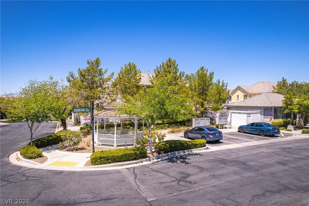 984 Playful Glow, Henderson, NV 89052