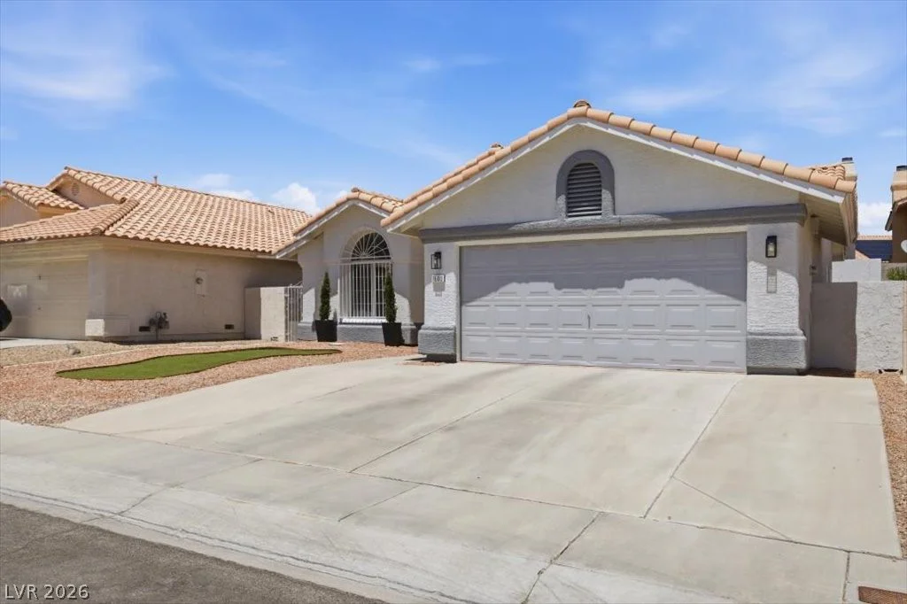 1600 Los Alamos, North Las Vegas, NV 89031
