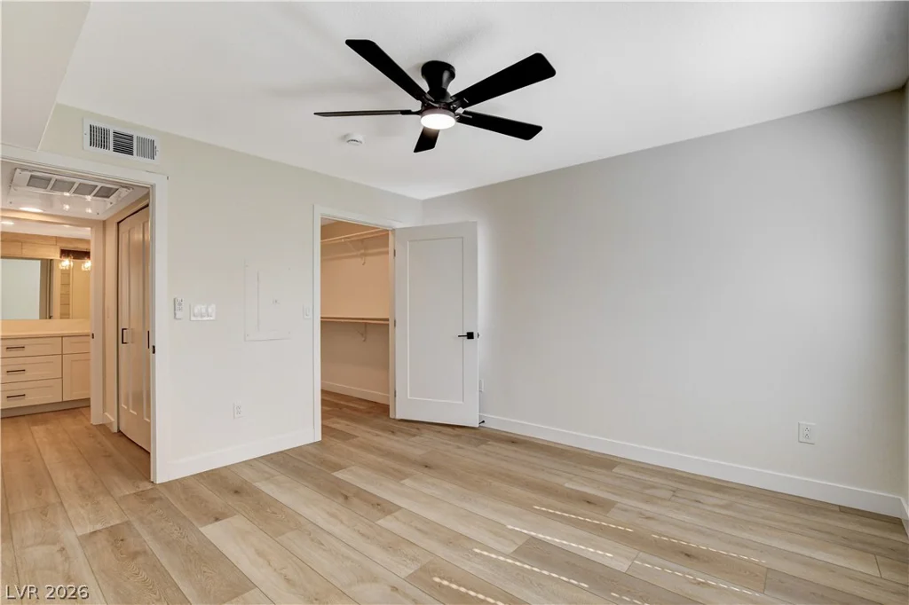 8101 Flamingo, Las Vegas, NV 89147