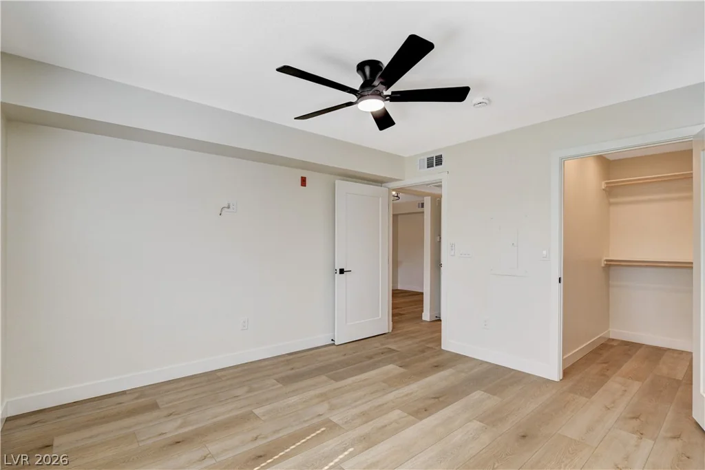8101 Flamingo, Las Vegas, NV 89147
