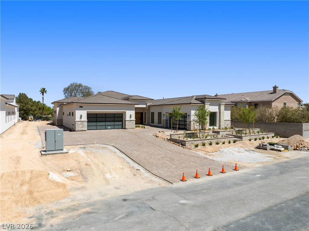 4360 Conough, Las Vegas, NV 89129