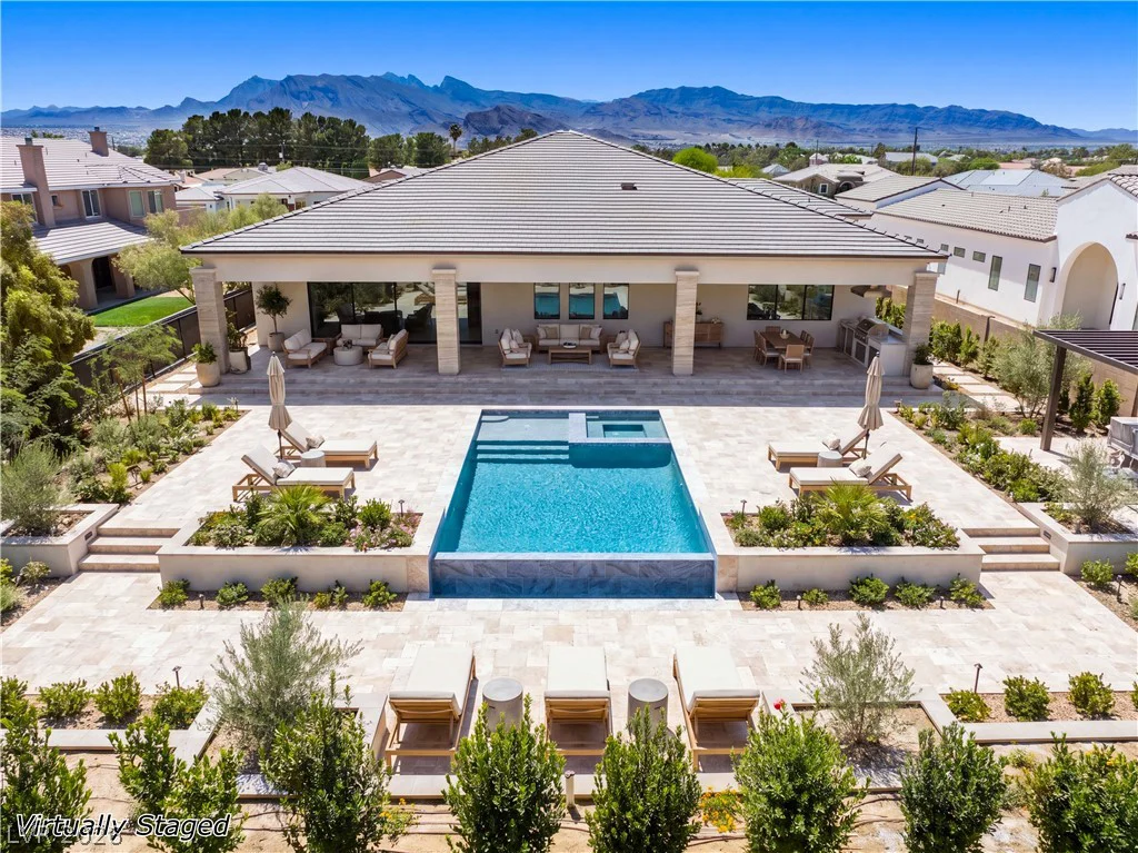 4360 Conough, Las Vegas, NV 89129