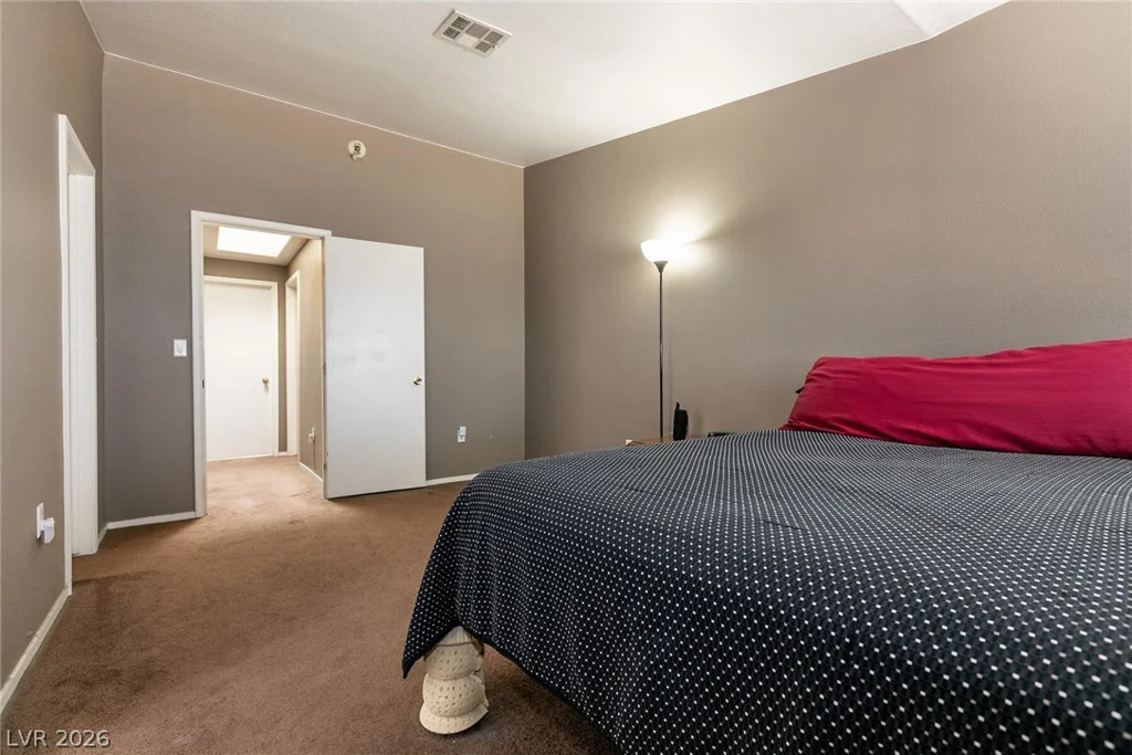1956 Vista Malaga, Las Vegas, NV 89106