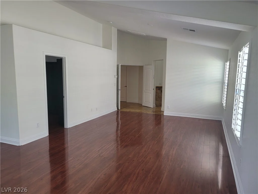 7020 Manzanares, North Las Vegas, NV 89084