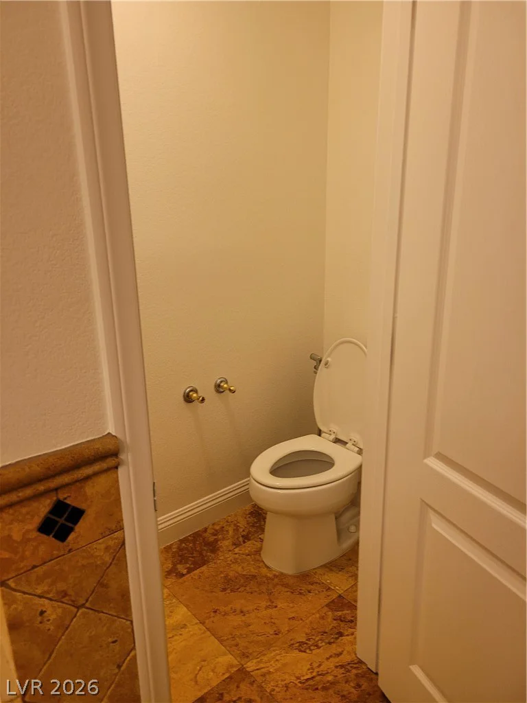 7020 Manzanares, North Las Vegas, NV 89084