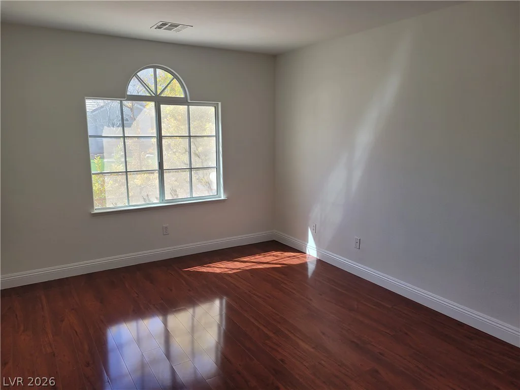 7020 Manzanares, North Las Vegas, NV 89084
