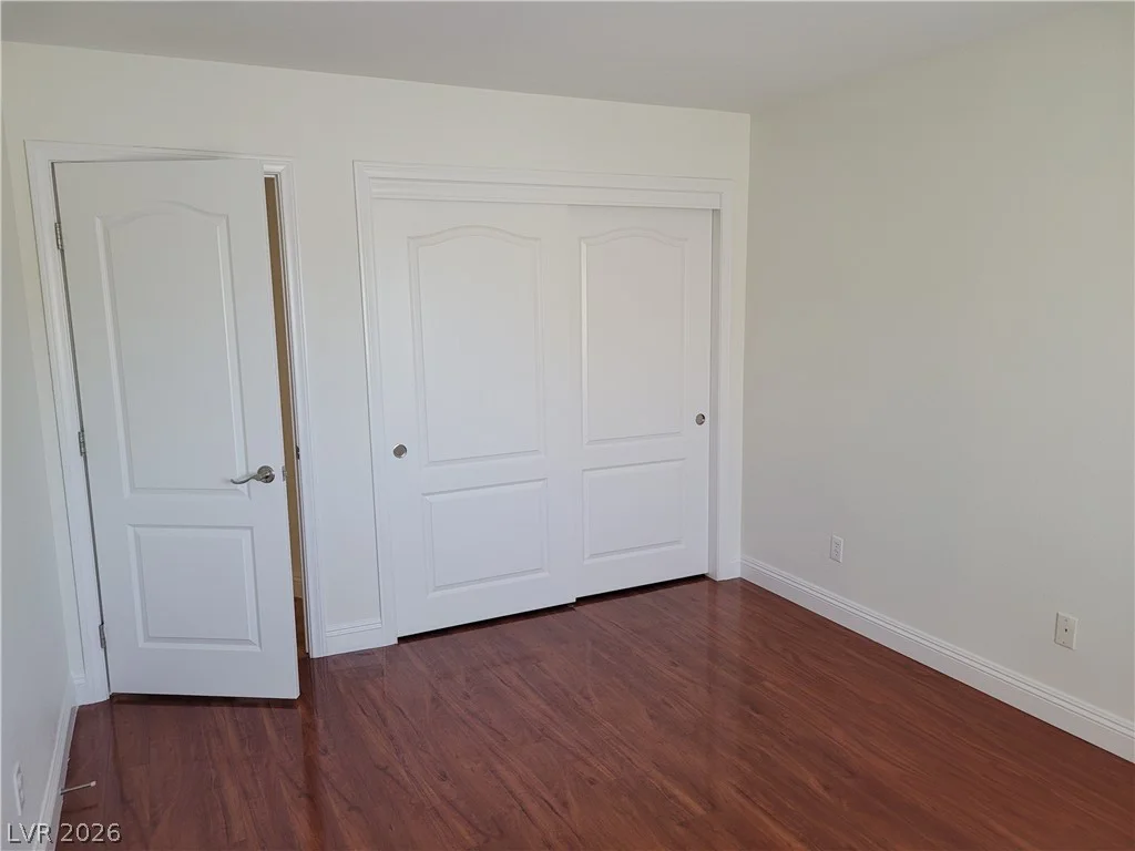 7020 Manzanares, North Las Vegas, NV 89084