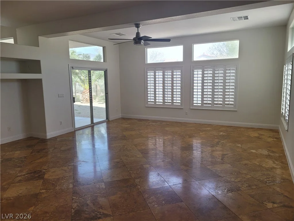 7020 Manzanares, North Las Vegas, NV 89084