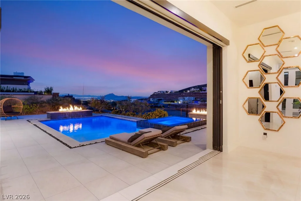 14 SANCTUARY PEAK, Henderson, NV 89012