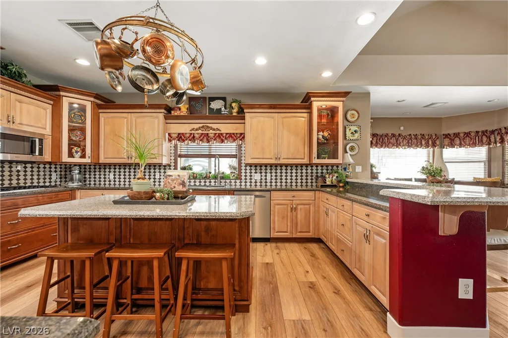 10080 Tropical, Las Vegas, NV 89149
