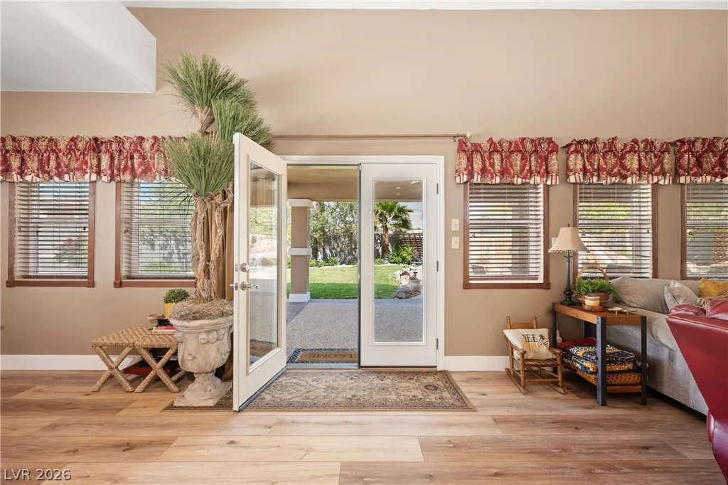 10080 Tropical, Las Vegas, NV 89149