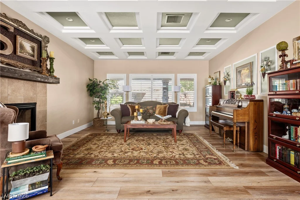 10080 Tropical, Las Vegas, NV 89149