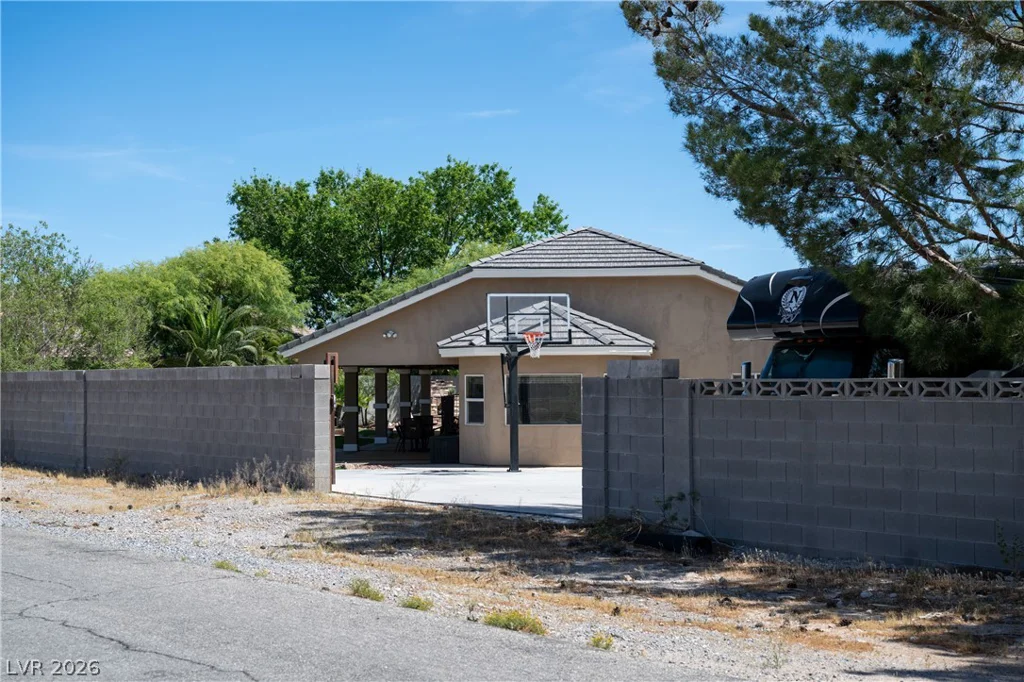 10080 Tropical, Las Vegas, NV 89149