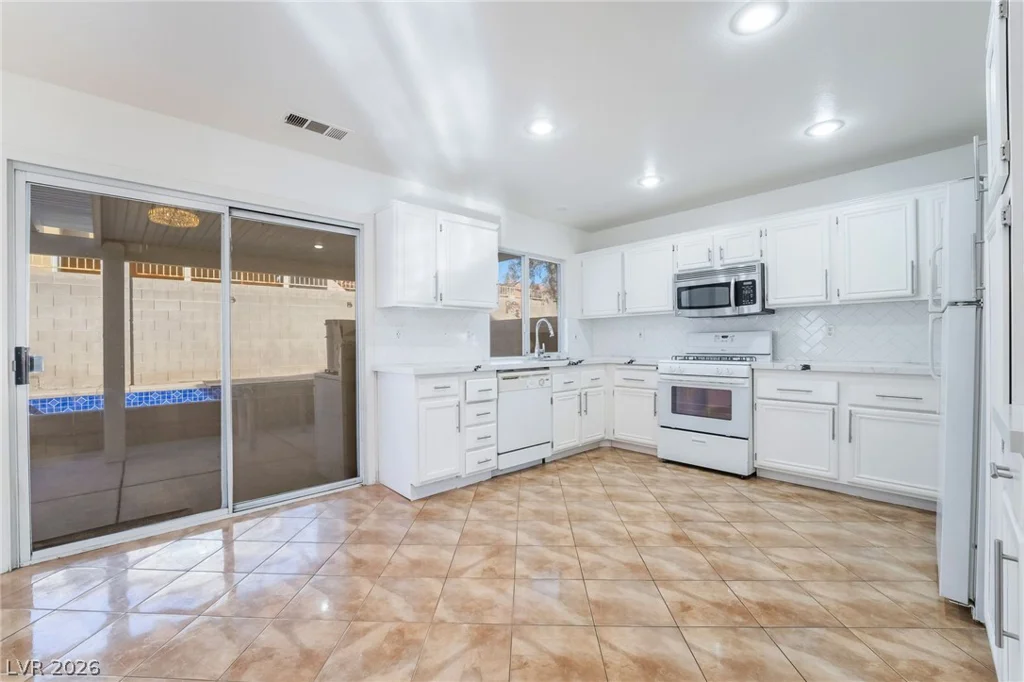 4411 Elk Point, Las Vegas, NV 89147