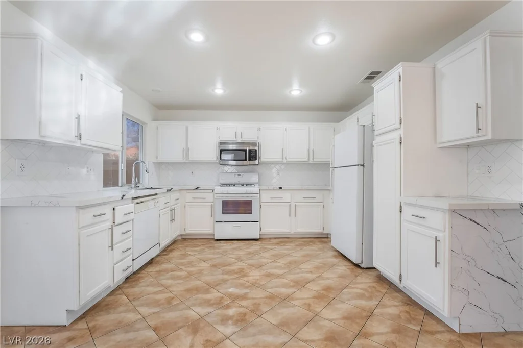 4411 Elk Point, Las Vegas, NV 89147