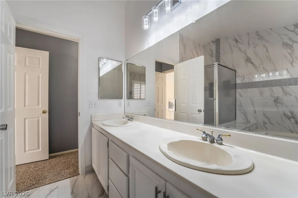 4411 Elk Point, Las Vegas, NV 89147