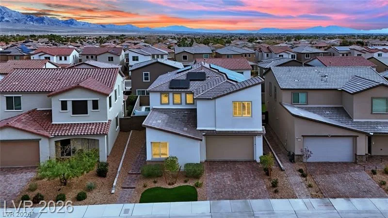 9380 Lunar Ray, Las Vegas, NV 89143