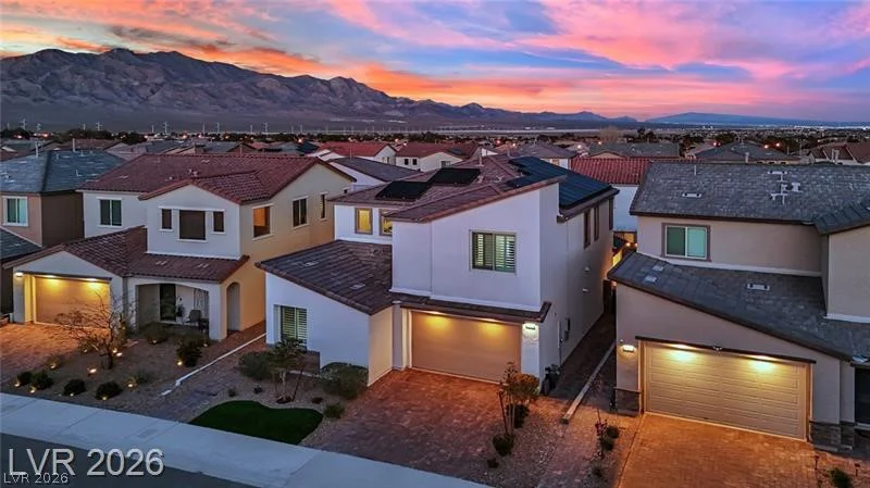 9380 Lunar Ray, Las Vegas, NV 89143