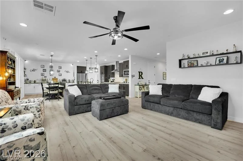 9380 Lunar Ray, Las Vegas, NV 89143