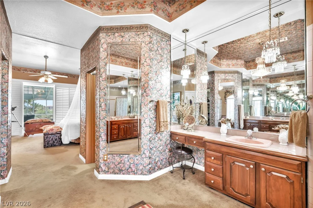 6240 Hualapai, Las Vegas, NV 89149