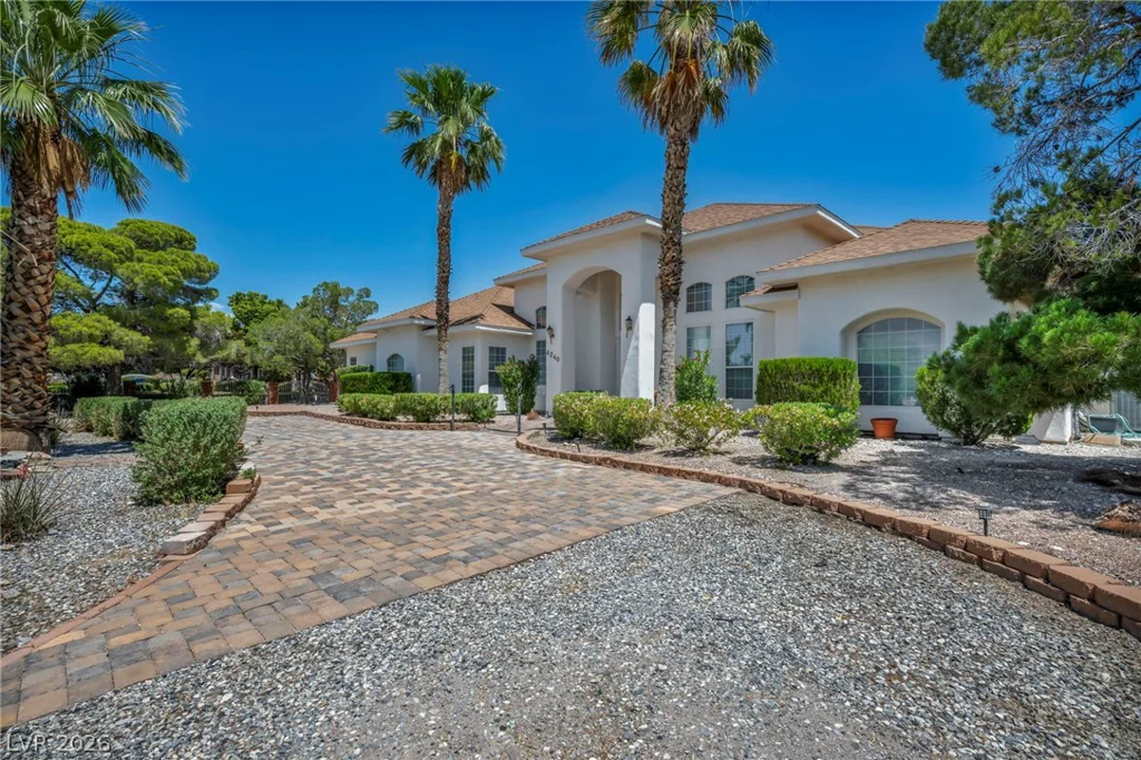 6240 Hualapai, Las Vegas, NV 89149